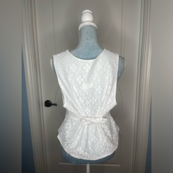 Vintage White Lace Vest - Picture 3 of 5